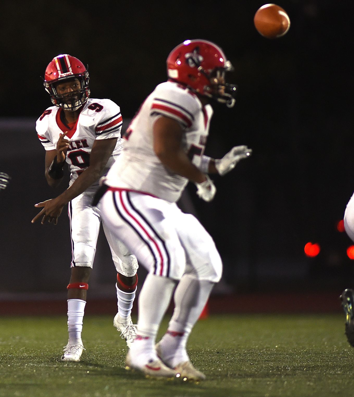 Thanksgiving football preview: Beverly at Salem